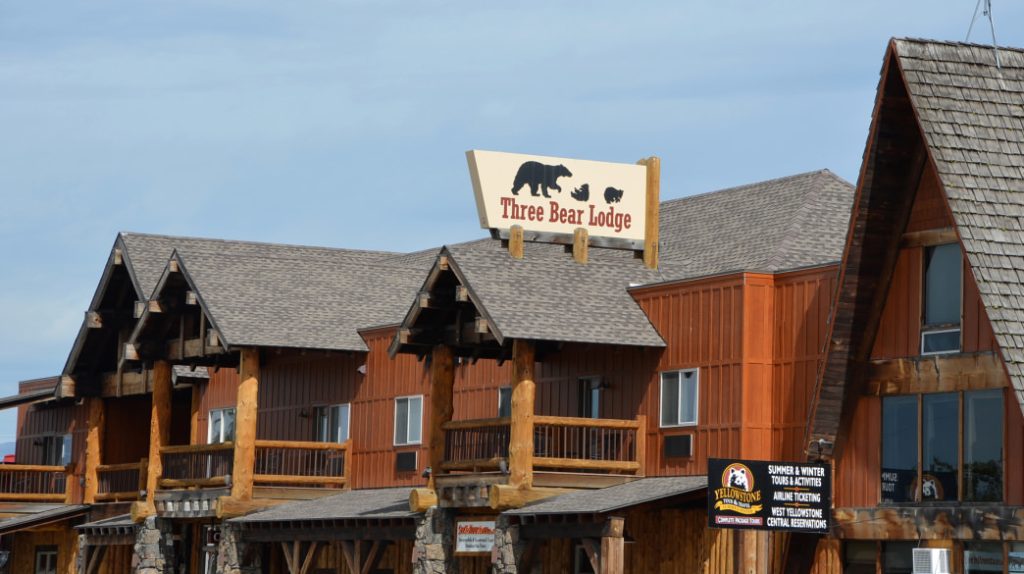 Montana Yellowstone Three Bear Lodge